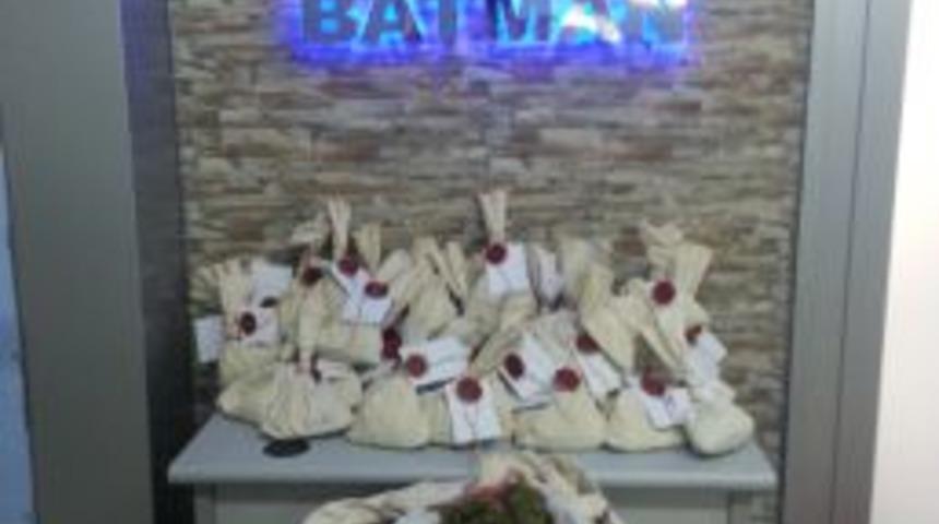 Batman'da 55 Adrese Uyuşturucu Operasyonu: 50 G&ouml;zaltı