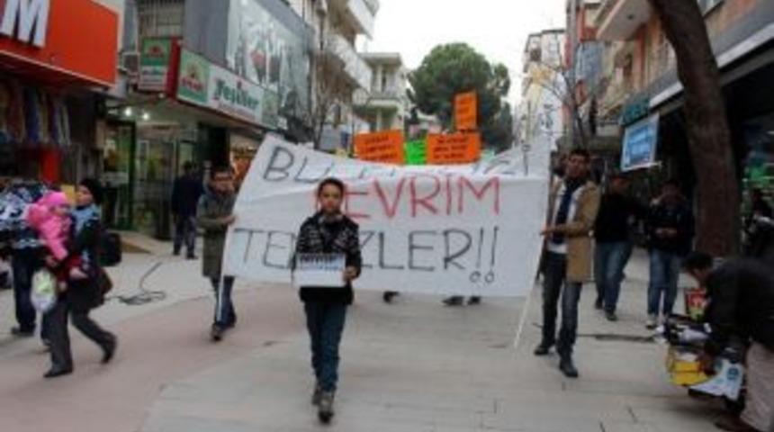 Alaşehir Emek Ve Demokrasi Platformu Yolsuzluğu Protesto Etti.