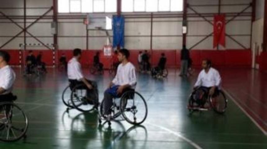 Vanlı Engelliler Engel Tanımıyor