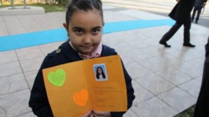 Başbakan Erdoğan Manisa&rsquo;da Parti Binasını A&ccedil;tı