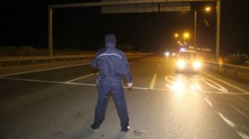 Fırtına Tır Devirdi