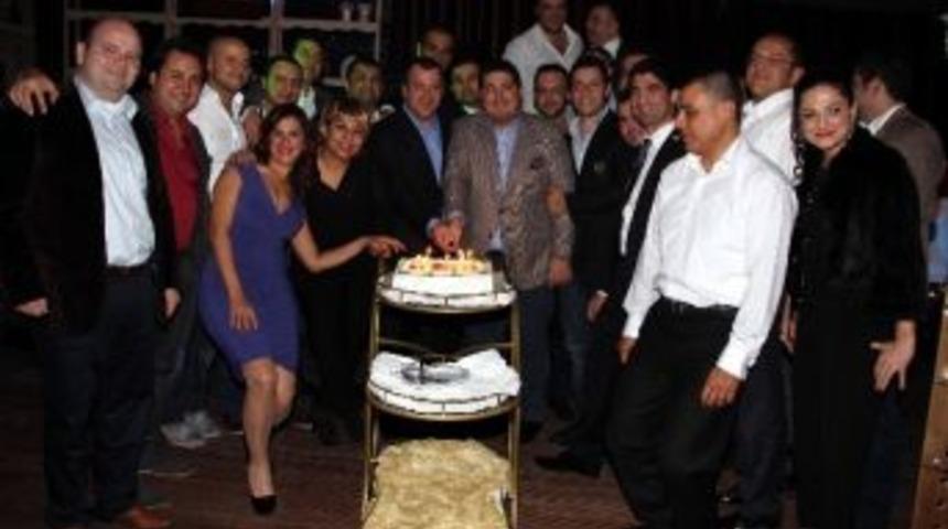 Genç İş Adamları Yılbaşı Kokteylinde Buluştu