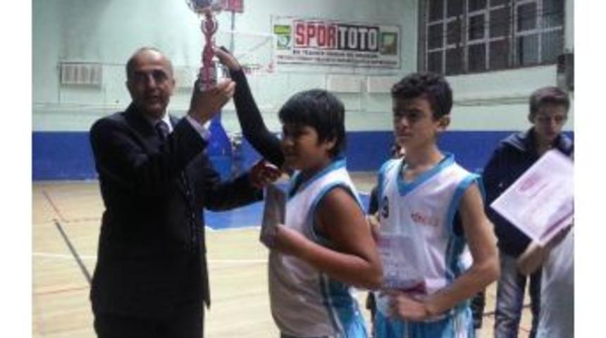 Hakkari&rsquo;de Basketbol Sevgisi