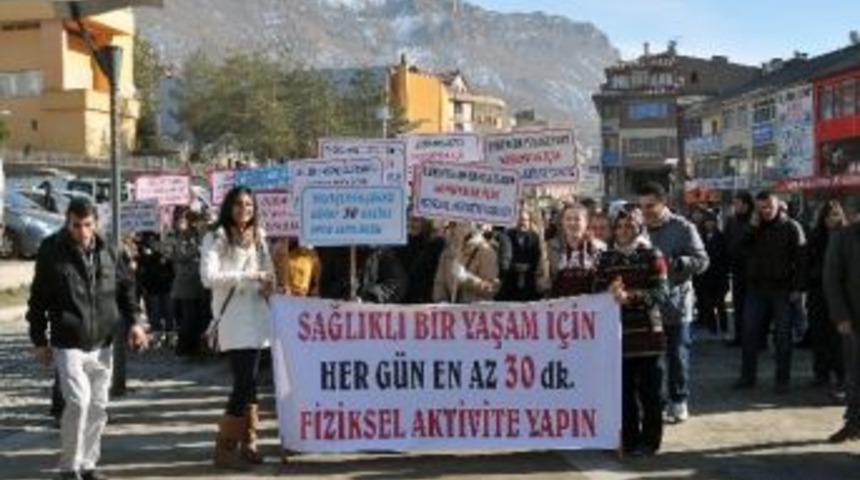 G&uuml;m&uuml;şhane&rsquo;de Sağlıklı Yaşam Y&uuml;r&uuml;y&uuml;ş&uuml; D&uuml;zenlendi