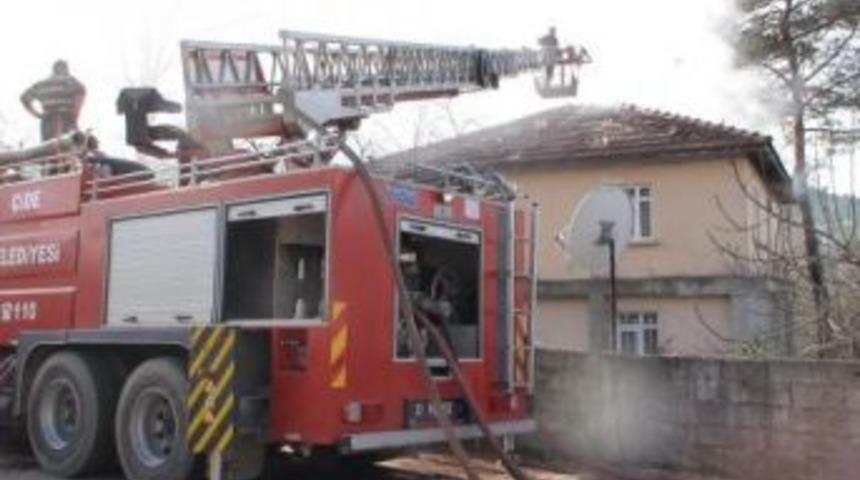 Cide'de Yangın Korkuttu