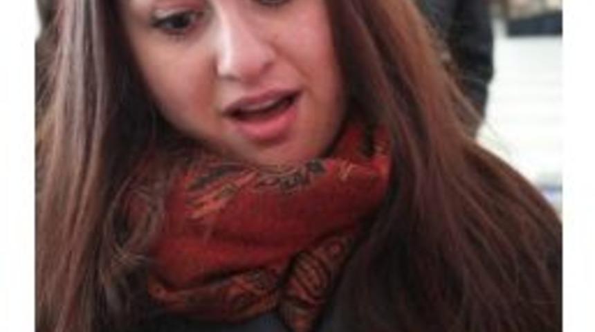 Minyat&uuml;r Kitap Daha Da K&uuml;&ccedil;&uuml;ld&uuml;