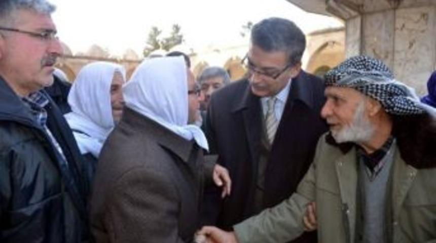 Şanlıurfa Eski Valisi G&uuml;ven&ccedil;, Esnafı Ziyaret Etti