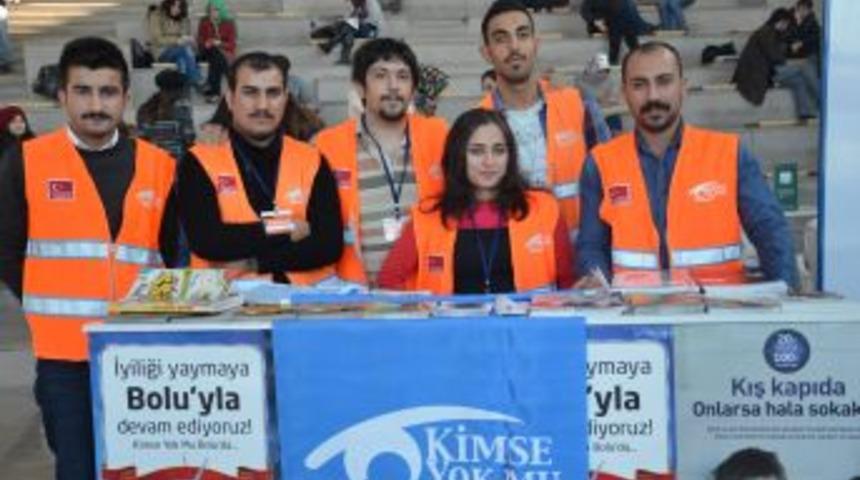 Ders I&ccedil;in Geldiler, Yardım G&ouml;n&uuml;ll&uuml;s&uuml; Oldular