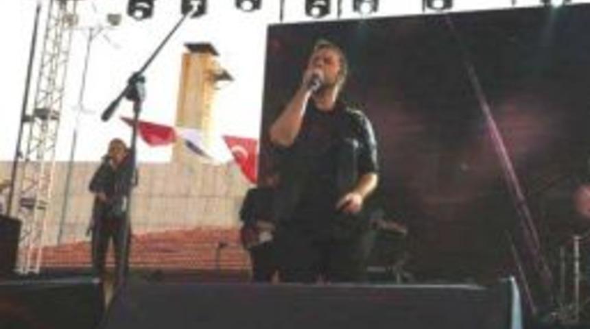 Tarsus'ta Kurtuluş G&uuml;n&uuml; Konseri