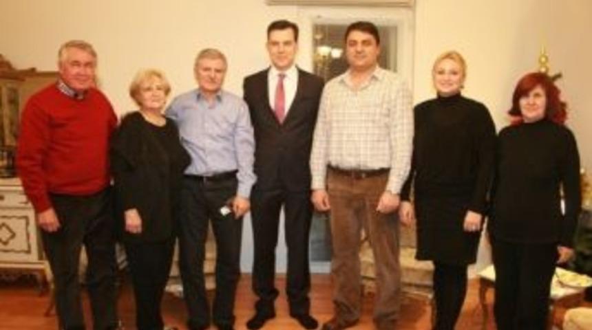 Dr. Mustafa Esgin Ev Ziyaretlerini Sürdürüyor