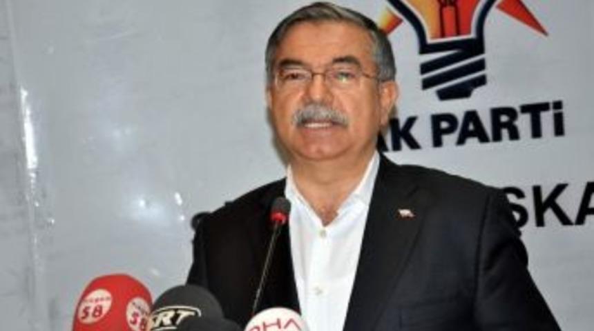 Yılmaz: "haramiler T&uuml;rkiye&rsquo;nin &Ouml;n&uuml;n&uuml; Kesiyor"