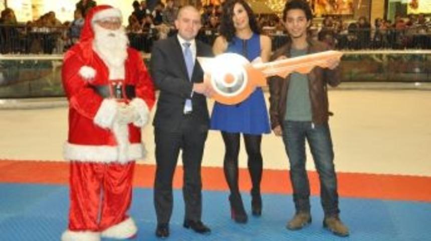 18 Yaşında D&uuml;ş&uuml;ndeki Evine Kavuştu