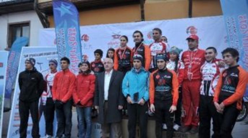 Bisiklet Sporuna G&ouml;n&uuml;l Verenler Eskişehir&rsquo;de Buluştu