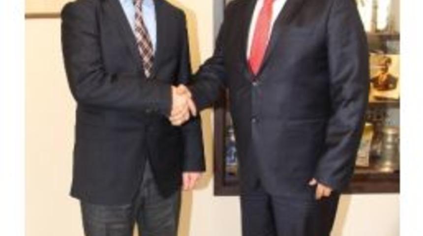 K&uuml;ba B&uuml;y&uuml;kel&ccedil;isi Bergama'da