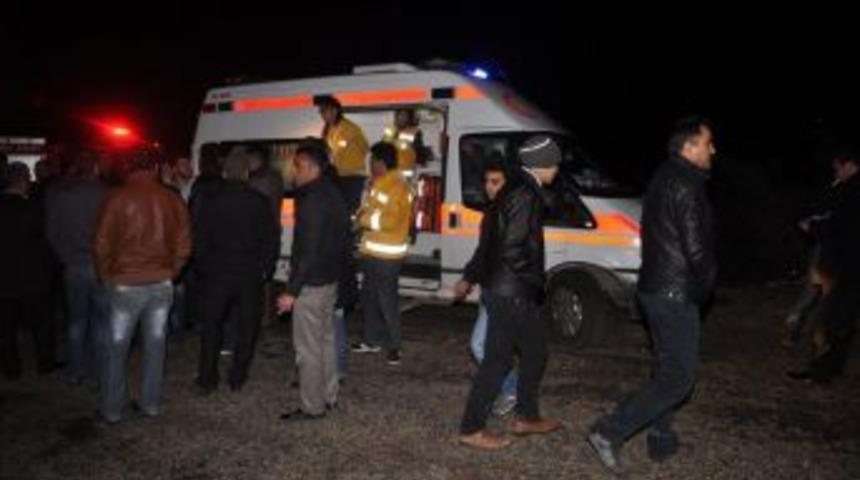 U&ccedil;uruma Yuvarlanan Otomobilin S&uuml;r&uuml;c&uuml;s&uuml; Hayatını Kaybetti