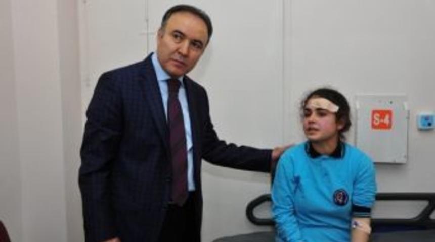 Erzurum&rsquo;da Trafik Kazası: 1 &Ouml;l&uuml; 27 Yaralı