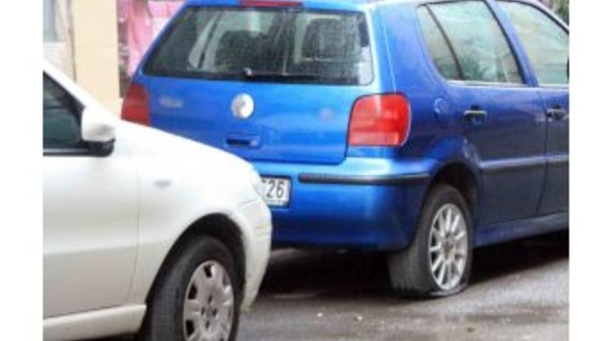 Mersin'de 40 Aracın Lastiği Kesildi