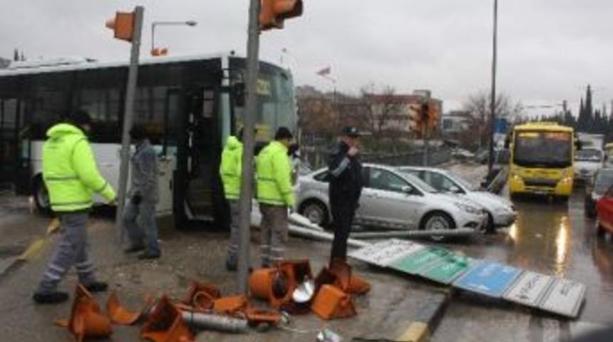 Gaziantep'teki Yağış, Beraberinde Kaza Getirdi