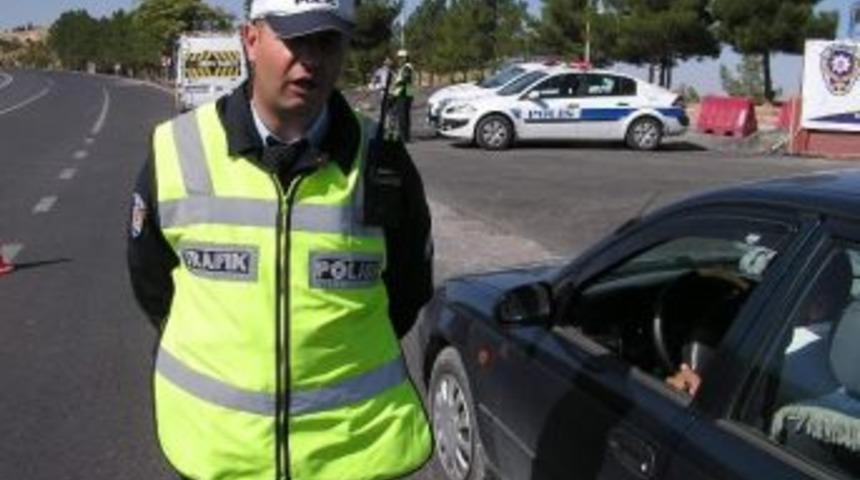 Kural İhlali Yapan S&uuml;r&uuml;c&uuml;lere Ceza Yağdı