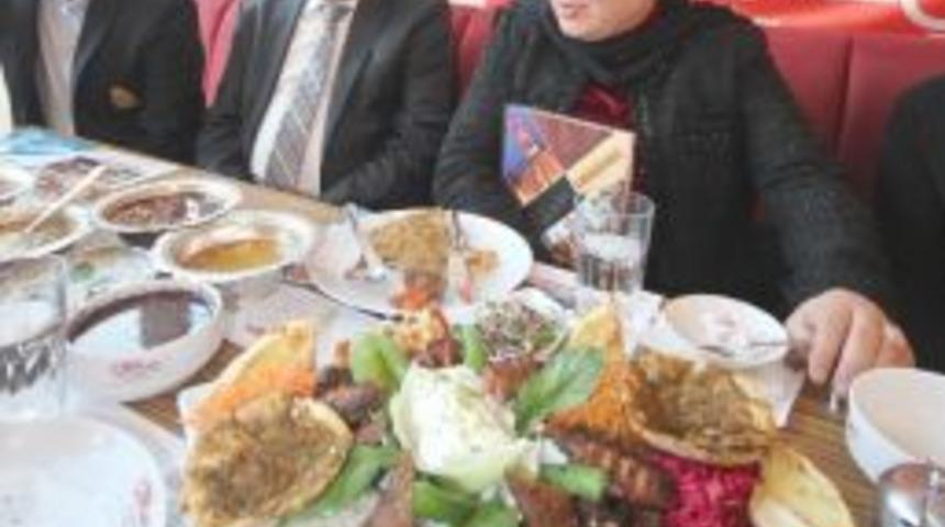 Tereciye Tere Sattılar