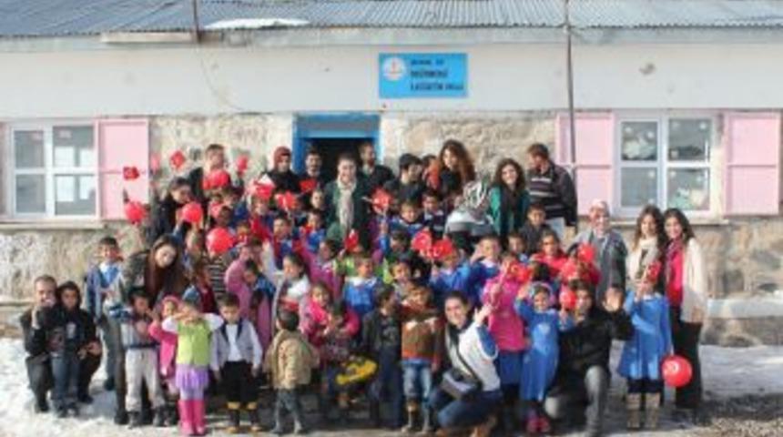 A&Uuml;&rsquo;l&uuml; Gen&ccedil;ler Sosyal Projelere Devam Ediyor