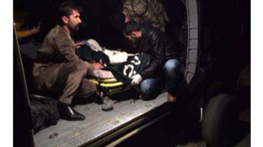 Sikorsky Helikopter Ağır Hastayı Nakletti