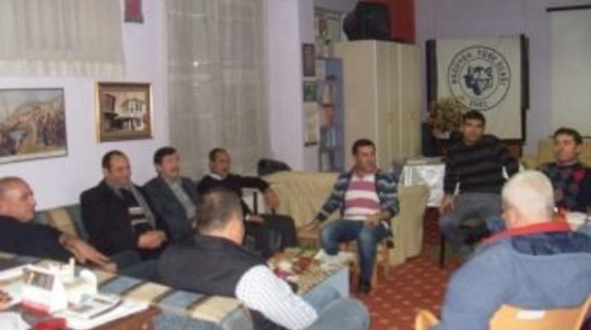 Boz&uuml;y&uuml;k T&uuml;rk Ocağı Mehmet Akif'i Andı