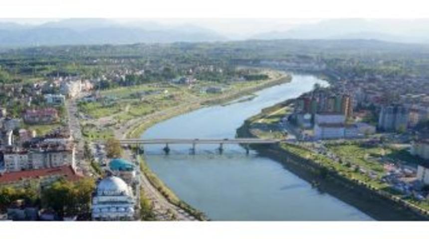 D&uuml;ndar: &ldquo;2013, &Ccedil;arşamba&rsquo;nın Altın Yılı Oldu&rdquo;