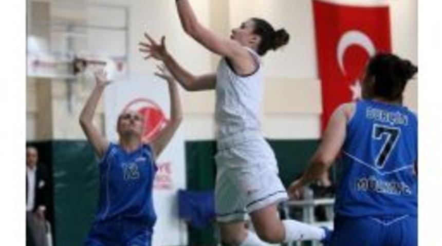 Potanın Perileri M&uuml;lkiye Ekibini 69-54&rsquo;l&uuml;k Skorla Ge&ccedil;ti