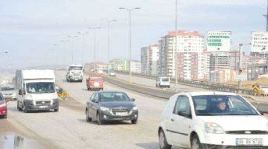 Mehmet Akif Ersoy &Uuml;st Ge&ccedil;idi Yeniden Trafiğe A&ccedil;ıldı