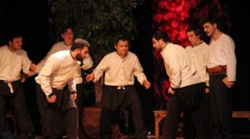 Milli Şair Mehmet Akif Asım&rsquo;ın Nesli İle Anıldı