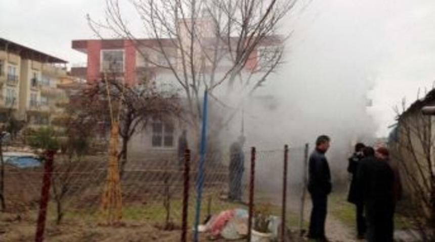 Devrilen Soba Evi K&uuml;le &Ccedil;evirdi