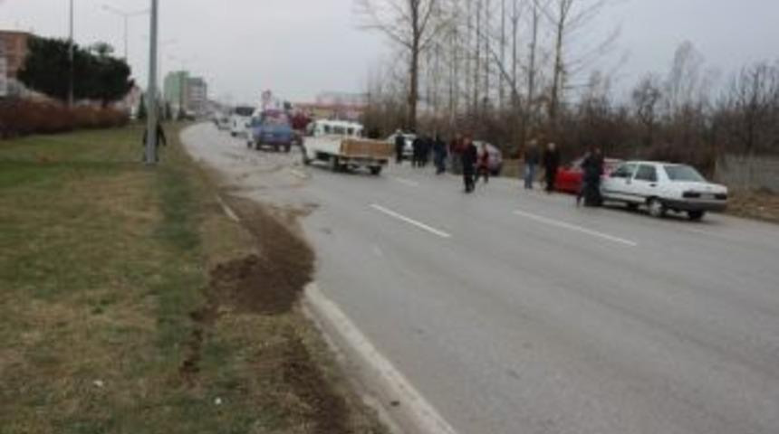 &Ccedil;arşamba&rsquo;da Trafik Kazası: 1 Yaralı