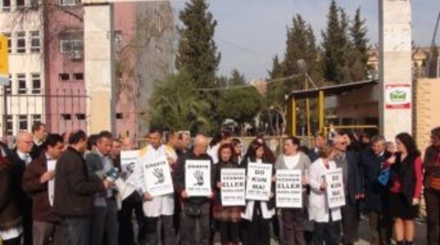 Eğitim-sen'den &Ouml;ğretmenlere Şiddeti Kınıyoruz Eylemi
