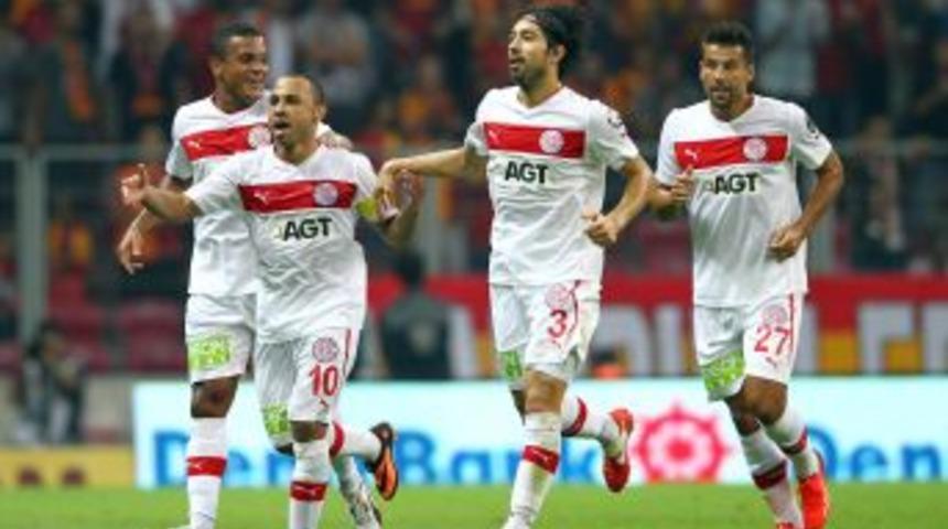 Golc&uuml; Oyuncu Milan Baros&rsquo;un S&ouml;zleşmesi Feshedilecek