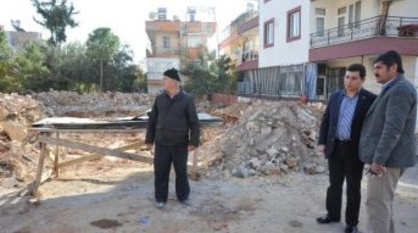 Başkan T&uuml;t&uuml;nc&uuml; Emek Mahallesi&rsquo;nde &Ccedil;alışmaları İnceledi