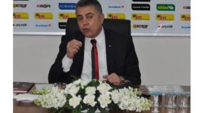 Mesut Hoşcan: "tarık, Hocasına Ve Takıma İhanet Etmiştir"