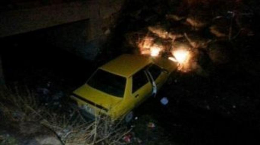 Otomobil Kanala U&ccedil;tu S&uuml;r&uuml;c&uuml; Ka&ccedil;tı