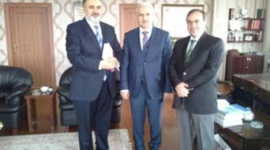 Rekt&ouml;r Ko&ccedil;ak&rsquo;tan Erzurum İl M&uuml;ft&uuml;l&uuml;ğ&uuml;ne Ziyaret