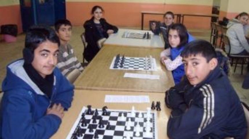 Pasinler&rsquo;de Satran&ccedil; Turnuvası