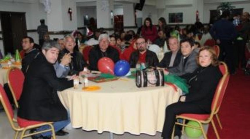 Mender Engelli &Ccedil;ocukların Yeni Yılını Kutladı