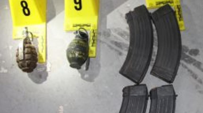 Mardin'de Silah Ve Bomba Ele Ge&ccedil;irildi