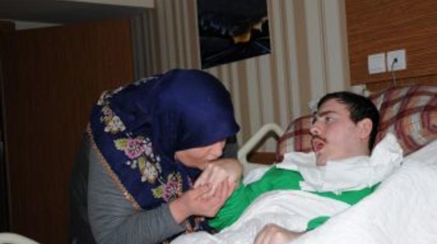 Bir Yıl S&uuml;ren B&uuml;rokratik Engeller Sonrası Umut Tedavi I&ccedil;in Samsun'a Getirildi