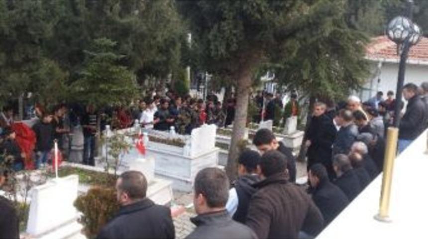 Gebze &Uuml;lk&uuml; Ocakları'ndan Şehitlik Ziyareti