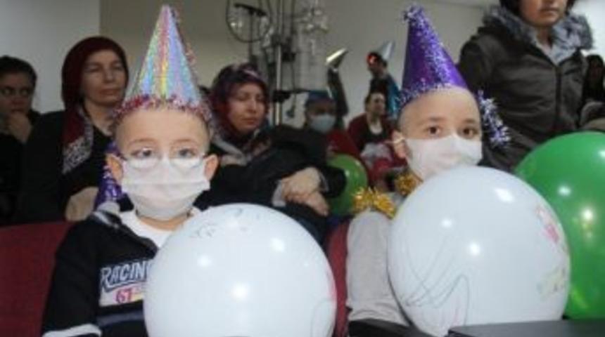 Lösemililere Özel Yılbaşı Partisi