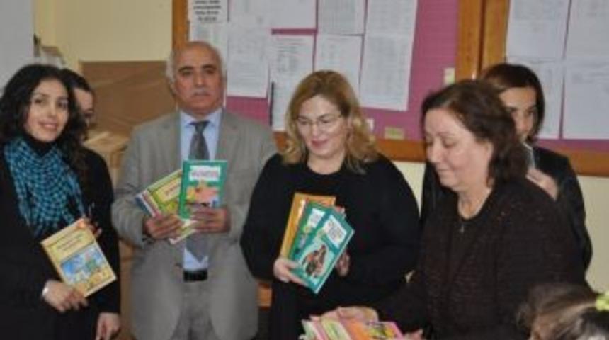 Yardım Sevenlerden &Ouml;ğrencilere Destek