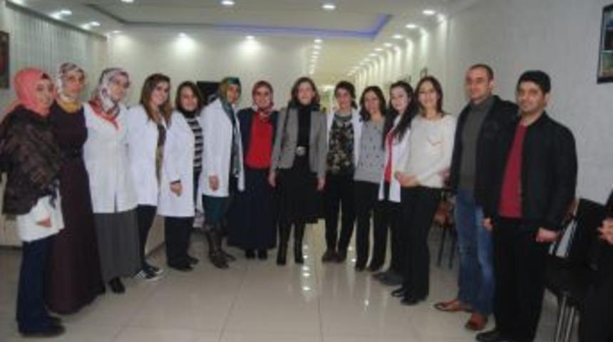 Yüksekova'da 5 Dalda 186 Kadın Kursiyer Sertifika Aldı