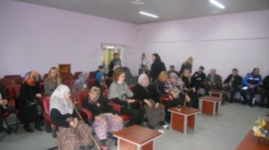 Polis Eşlerinden Huzur Evi Sakinlerine Ziyaret