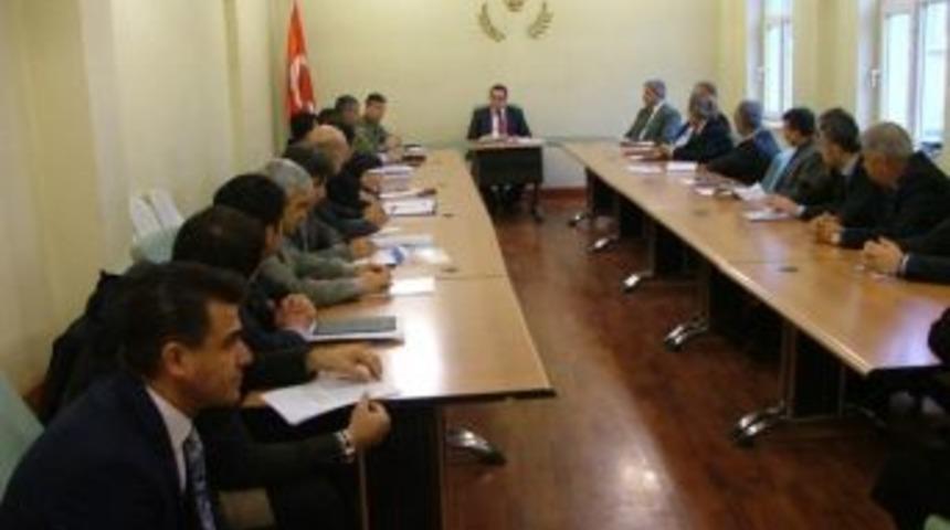 Besni&rsquo;de İl&ccedil;e İdare Şube Başkanları Toplantısı Yapıldı