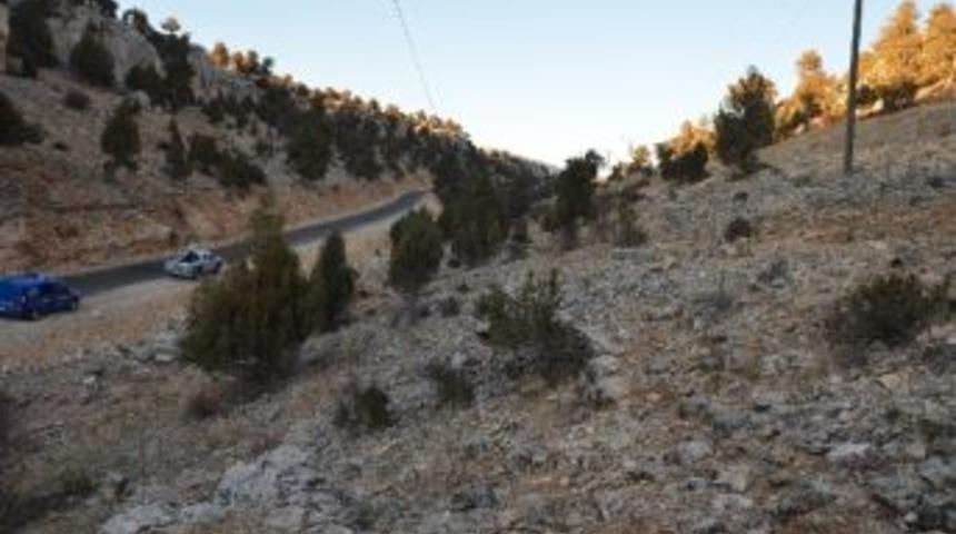 Erdemli'de Telefon Kablosu Hırsızlığı